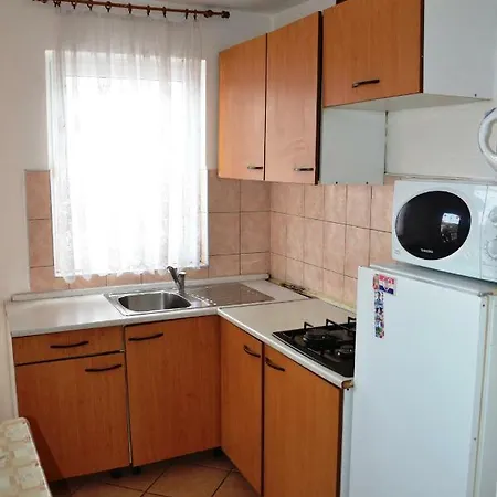 Pakostane, Spacious Ap 6+2 Апартаменты Пакоштане